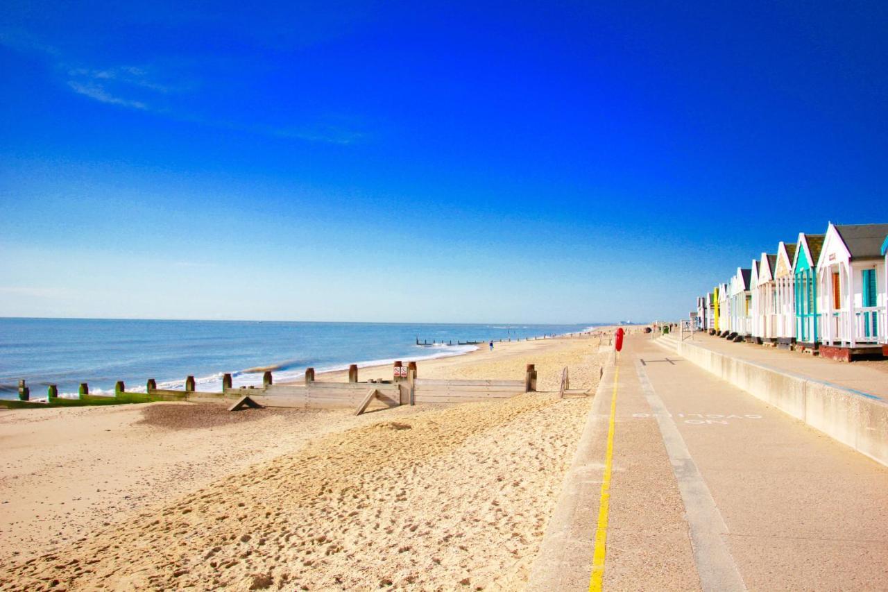 Romantic Flint Cottage On The Suffolk Coast Саксмундхэм Экстерьер фото